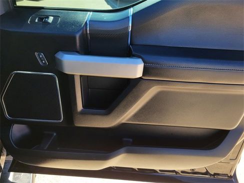Used 2018 Ford F150 Lariat image 8