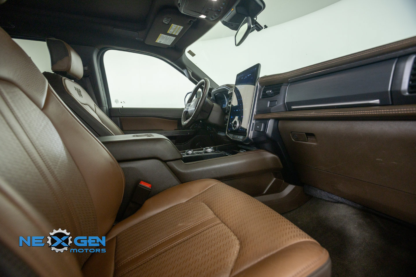 Used 2023 Ford Expedition King Ranch AWD/4WD image 6