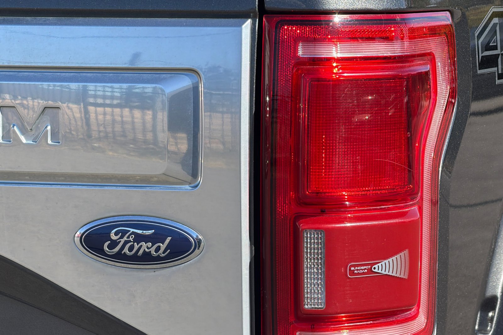 Used 2015 Ford F150 Platinum w/ Technology Package AWD/4WD image 45