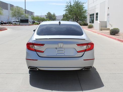 Used 2022 Honda Accord Sport image 6