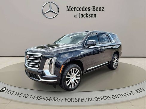 Used 2026 Cadillac Escalade Platinum Luxury RWD image 4