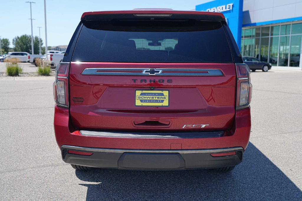 Used 2022 Chevrolet Tahoe RST w/ Luxury Package AWD/4WD image 8