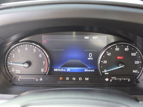 Used 2020 Ford Explorer XLT w/ Equipment Group 202A image 17