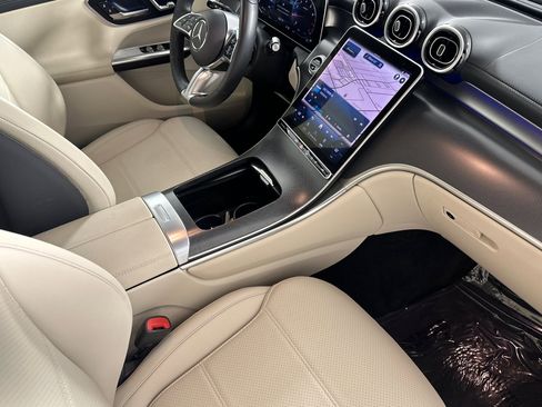 Used 2024 Mercedes-Benz GLC 300 image 15