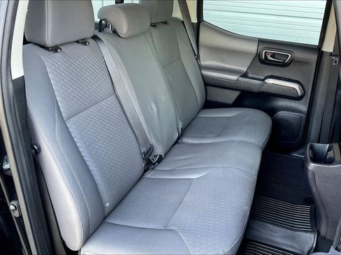 Used 2021 Toyota Tacoma SR5 image 18