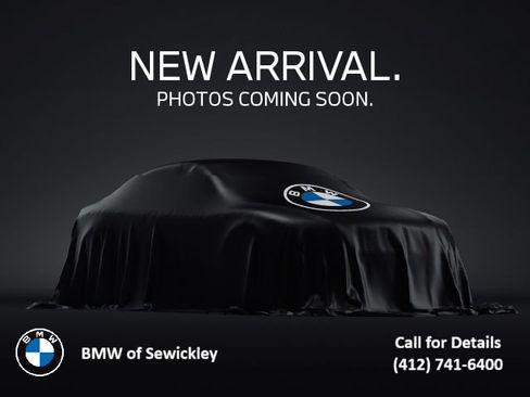 Used 2022 Tesla Model Y Long Range AWD/4WD image 1