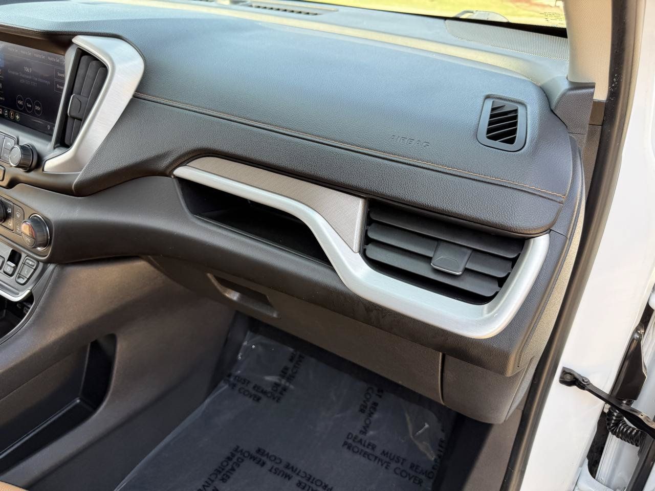 Used 2020 GMC Terrain SLT FWD image 29