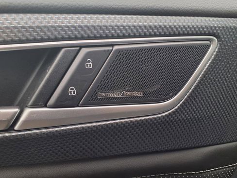 Used 2024 Volkswagen Atlas Cross Sport SEL Premium R-Line image 19