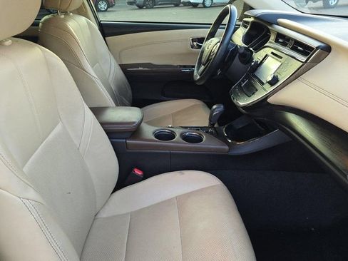 Used 2018 Toyota Avalon Limited w/ Carpet Mat Package FWD image 9