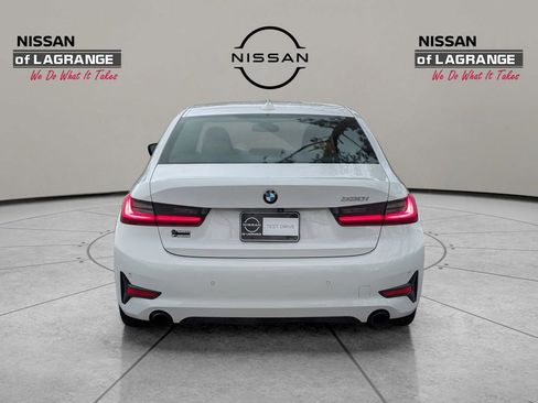 Used 2022 BMW 330i Sedan w/ Driving Assistance Package image 6