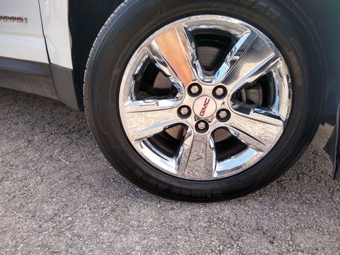 Used 2015 GMC Terrain SLT w/ Chrome Edition image 30