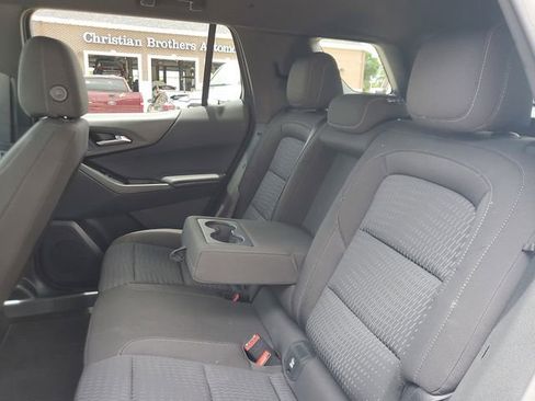 Used 2026 Chevrolet Equinox LT FWD image 8