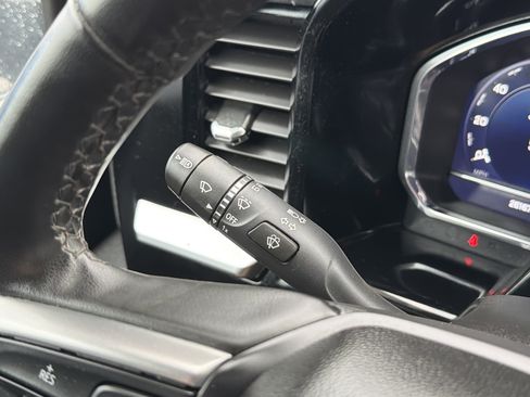 Certified 2025 Chevrolet Silverado 2500 LT w/ Convenience Package image 19