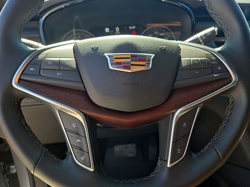 Used 2025 Cadillac XT5 Premium Luxury w/ Technology Package image 20