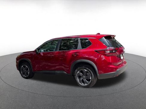 Used 2025 Nissan Rogue SV AWD/4WD image 10