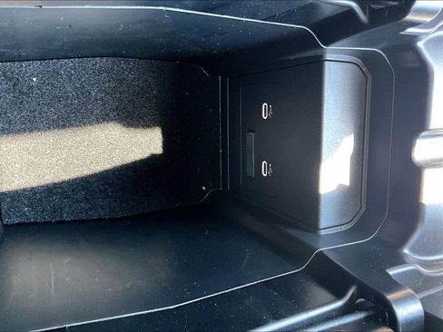 Certified 2025 MAZDA CX-50 AWD 2.5 S w/ Premium Package image 32