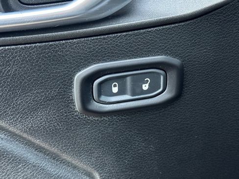 Used 2021 Jeep Gladiator Sport AWD/4WD image 12