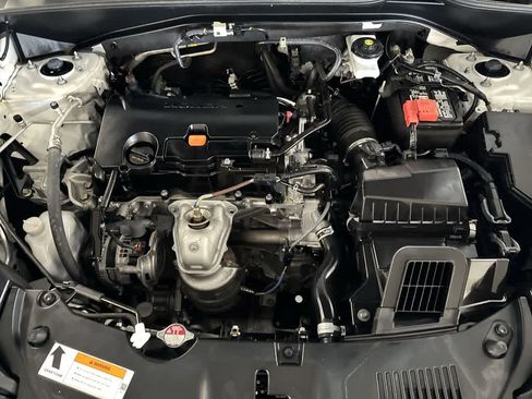 Used 2023 Honda HR-V LX image 12