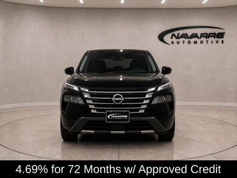 Used 2024 Nissan Rogue SV FWD image 2