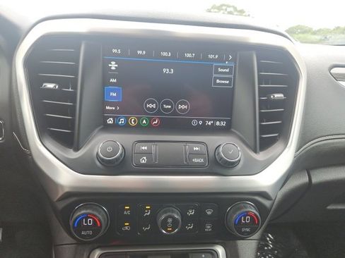 Certified 2023 GMC Acadia SLT image 26