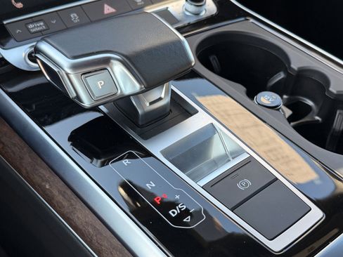 Used 2023 Audi Q8 Premium w/ Convenience Package image 68