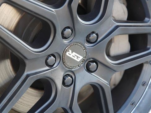 Used 2015 Ford Mustang Coupe RWD image 19