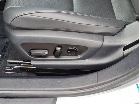 Used 2023 Lexus ES 250 w/ Premium Package image 16