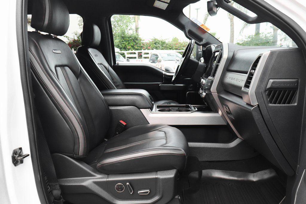 Used 2022 Ford F250 Platinum w/ FX4 Off-Road Package AWD/4WD image 44