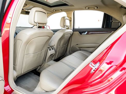 Used 2011 Mercedes-Benz C 300 Sedan w/ Premium 1 Pkg image 38