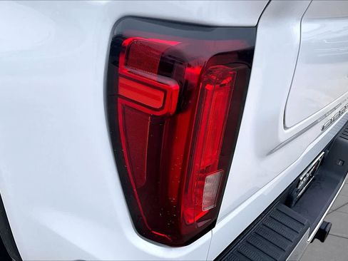 Used 2023 GMC Sierra 1500 AT4X w/ AT4X AEV Edition AWD/4WD image 29