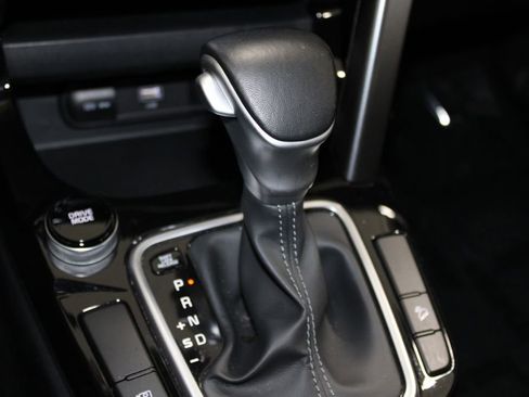 Used 2025 Kia Seltos S image 41