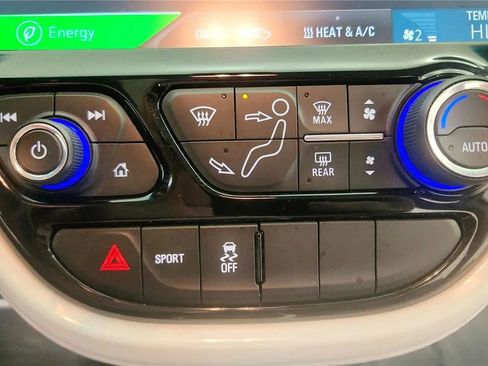 Used 2017 Chevrolet Bolt LT image 29