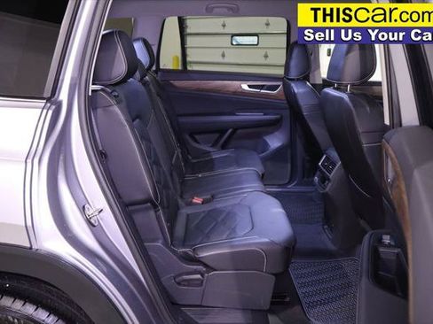 Used 2025 Volkswagen Atlas SE FWD image 26