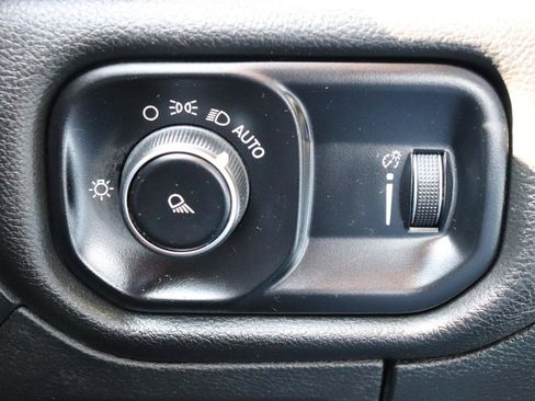 Used 2024 RAM 1500 Laramie AWD/4WD image 46
