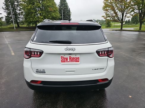 Used 2022 Jeep Compass Limited AWD/4WD image 5