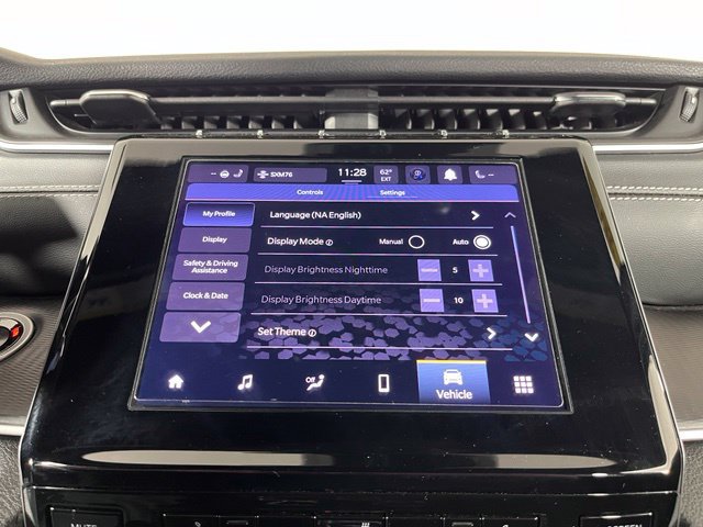 Used 2025 Jeep Grand Cherokee Altitude AWD/4WD image 30