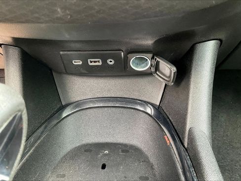 Used 2023 Chevrolet Malibu LT image 16