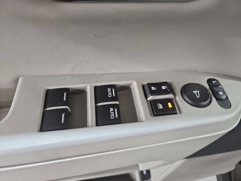 Used 2012 Honda Pilot EX-L image 32