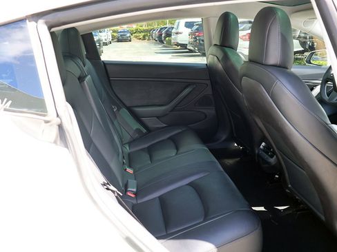 Used 2020 Tesla Model 3 Long Range image 36