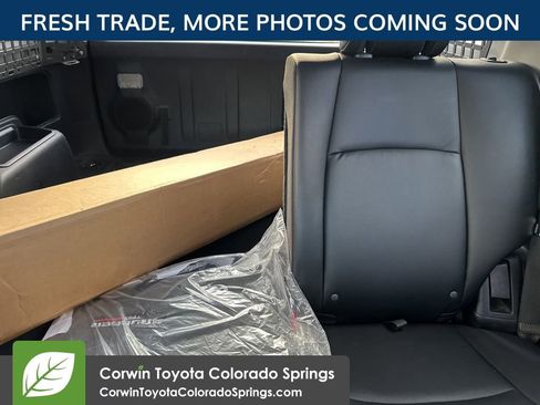 Used 2022 Toyota 4Runner TRD Off-Road Premium AWD/4WD image 12