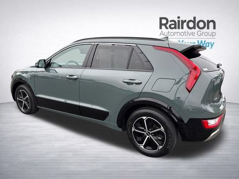 Used 2023 Kia Niro FWD image 5