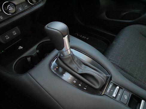 Certified 2026 Honda HR-V LX image 24