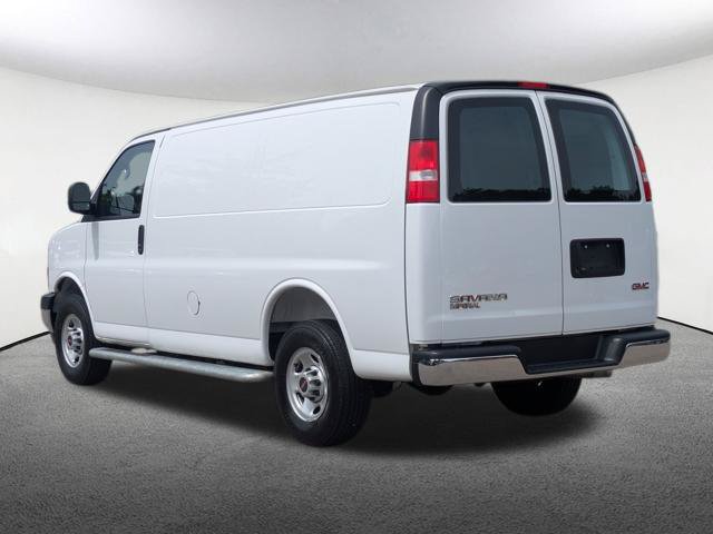 Used 2025 GMC Savana 2500 w/ Driver Convenience Package RWD image 6