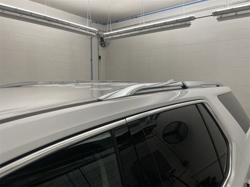 Used 2021 Chevrolet Traverse Premier image 29