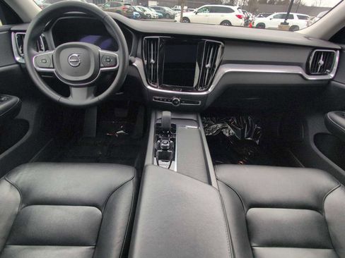 Used 2024 Volvo S60 B5 Core image 15