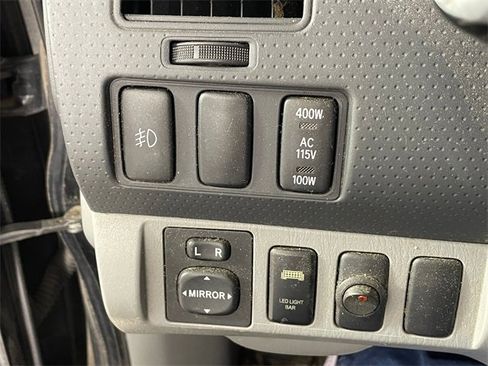 Used 2008 Toyota Tacoma PreRunner image 10