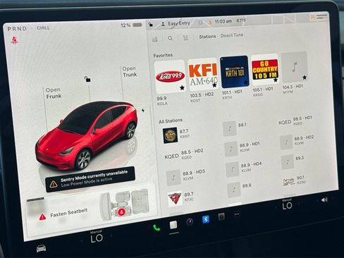 Used 2022 Tesla Model Y Long Range image 17