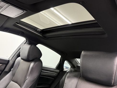 Used 2018 Honda Accord Sport image 20