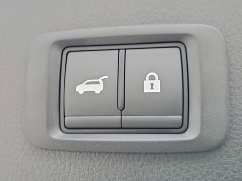 New 2026 Mitsubishi Eclipse Cross SEL image 12