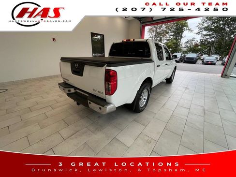Used 2020 Nissan Frontier SV AWD/4WD image 6